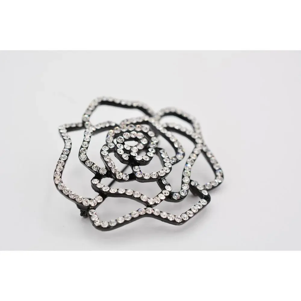 Unbranded stunning brooch